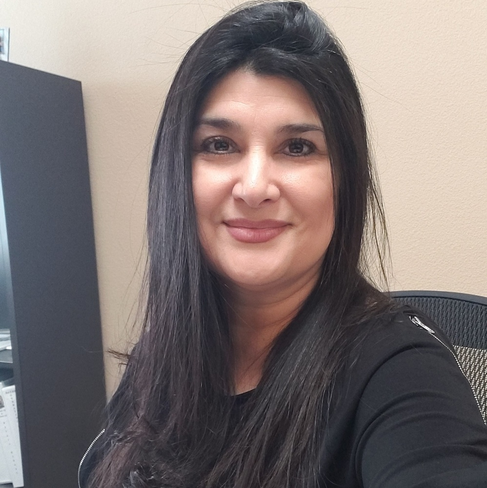 Meet your Posher, Azalia